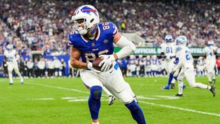 Starts & Sits Week 5: Dalton Kincaid in Primetime (featured). Photo by USA TODAY Network via Reuters Connect